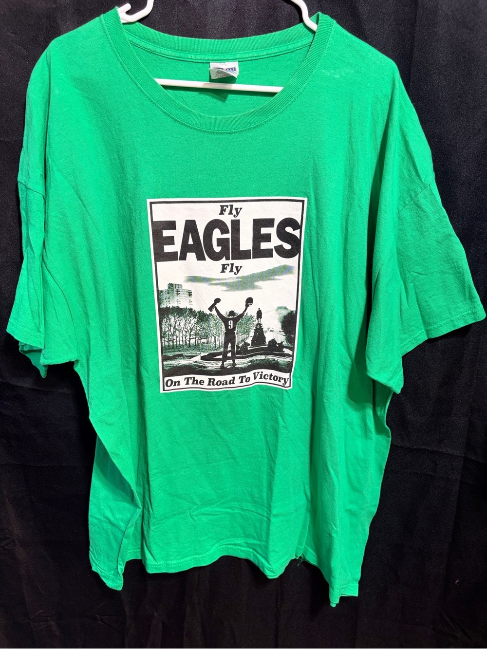 Philadelphia Eagles Rocky Statue Tee